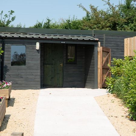 Swallowfield Glamping-Station Master Yeovil Exterior photo