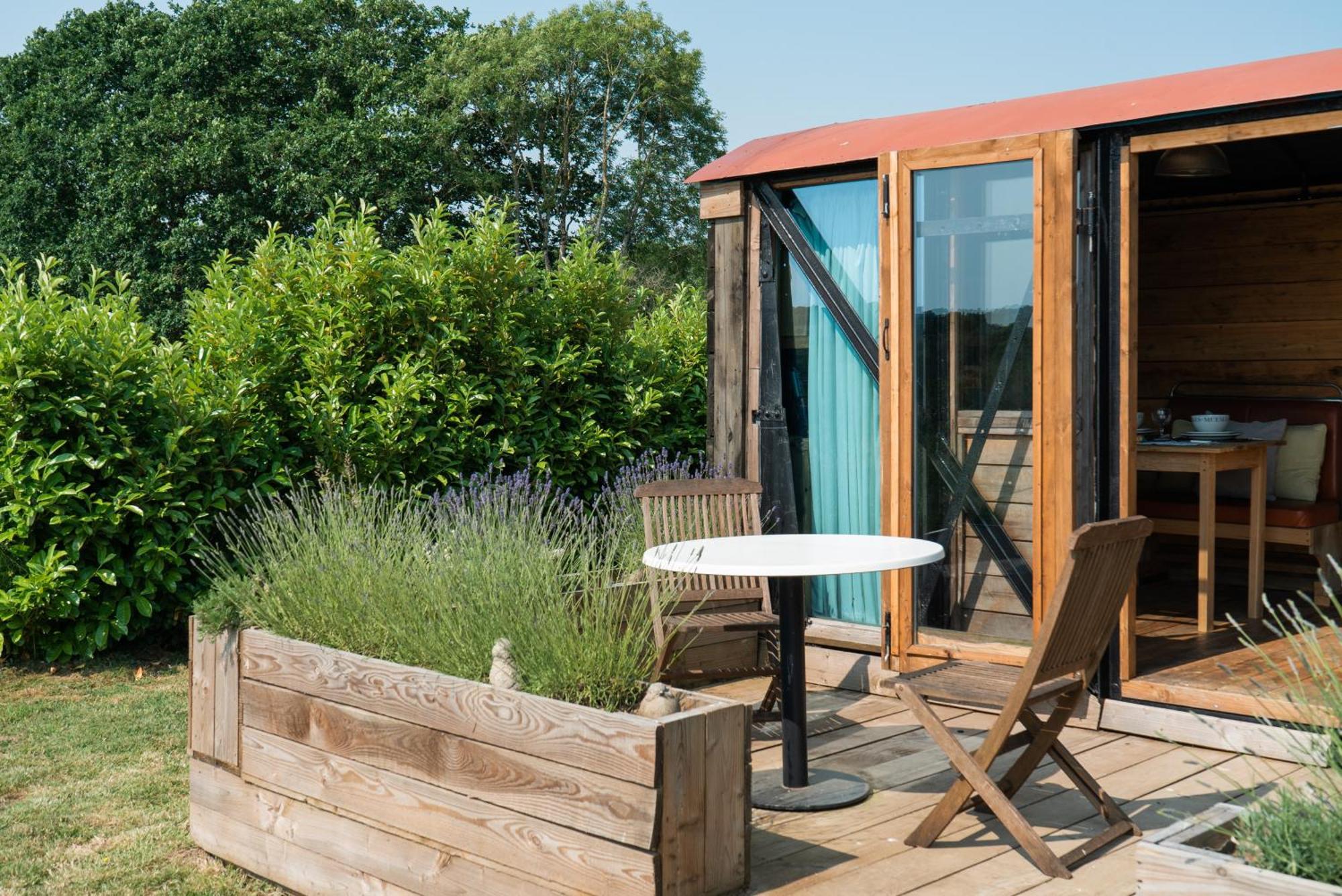 Swallowfield Glamping-Station Master Yeovil Exterior photo