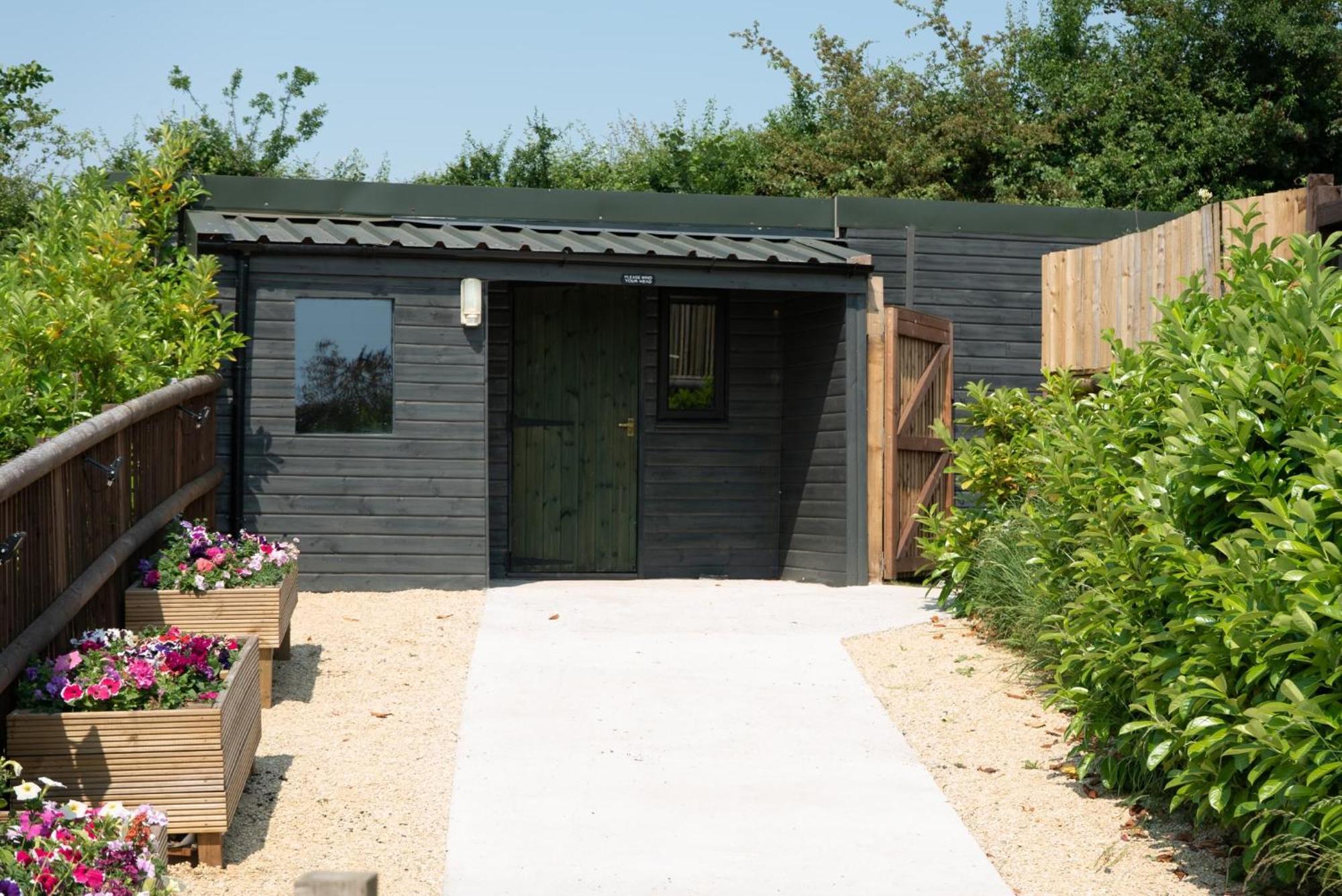 Swallowfield Glamping-Station Master Yeovil Exterior photo
